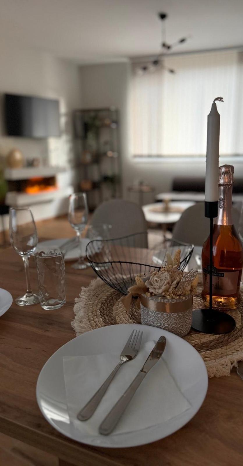 Goldy Central Beach Apartment With Private Garden Burgas Stad Buitenkant foto